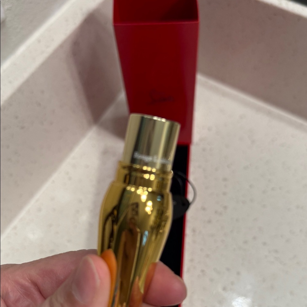 Christian Louboutin Gold Lipstick in Red Packaging - Picture 3 of 7